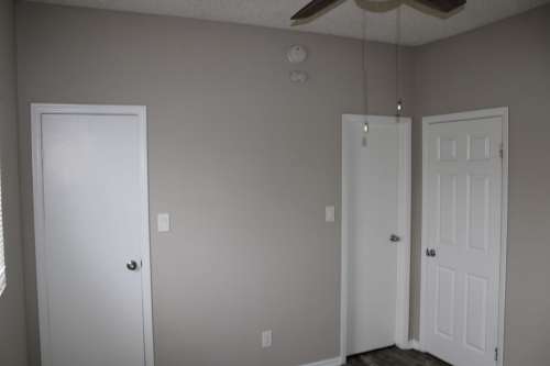 cal-state-long-beach-Apartment-Building-18852110