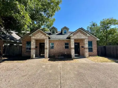 2026-10/BAYLOR-Apartment-Building-18973544.webp