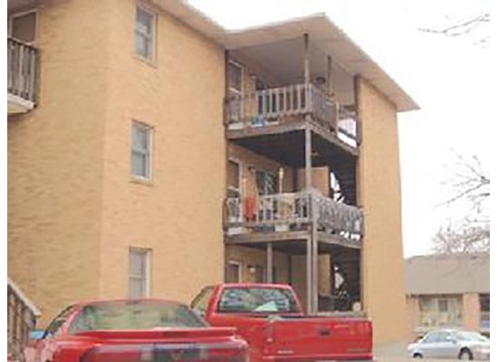 S Bed 1603 University Ave
Columbia, MO 65201 3