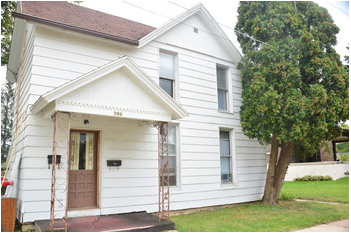 Platteville-Apartment-Building-24.png