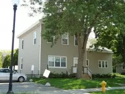 UW-OSHKOSH-Apartment-Building-431577.webp