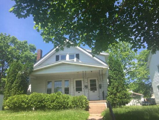 UWEC-House-1003.jpg