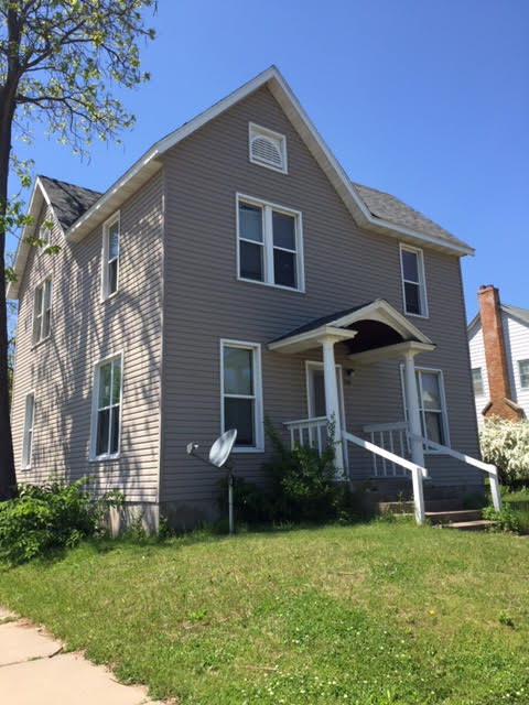 UWEC-House-1028.jpg